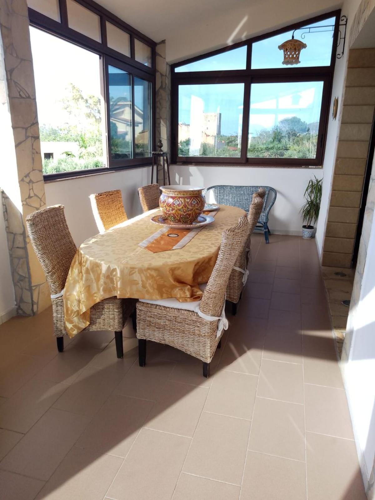 Casa Del Sole Apartment กัมโปเฟลิเช ดิ โรชเชลลา ภายนอก รูปภาพ